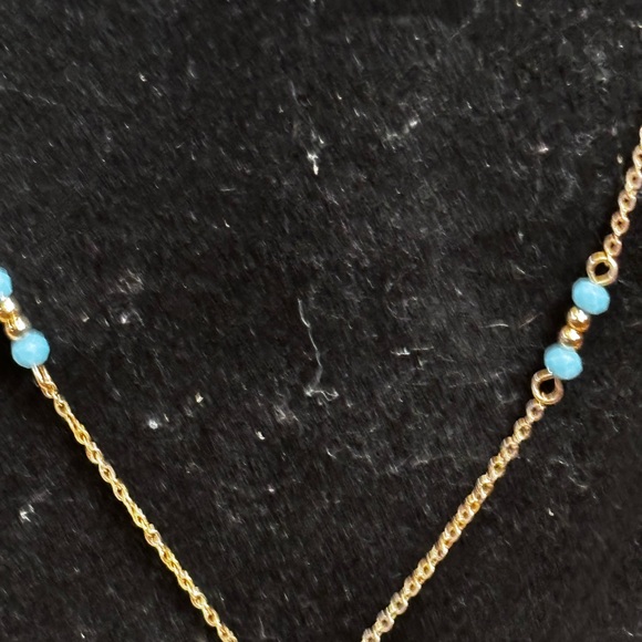 Vintage Blue Feather Pendant Necklace - Picture 4 of 5